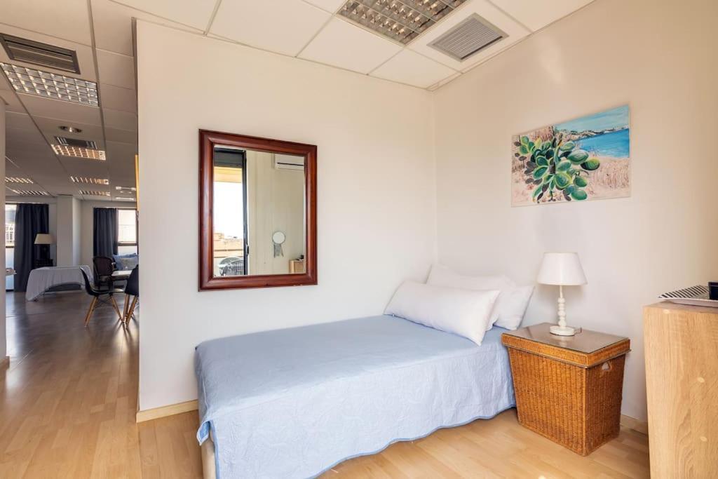 Downtown Spacious Loft Apartment Just 3 Minutes From City Centre Iraklio Eksteriør bilde