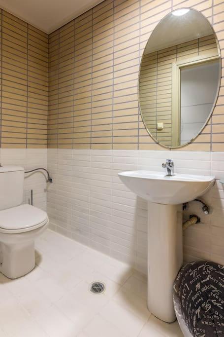 Downtown Spacious Loft Apartment Just 3 Minutes From City Centre Iraklio Eksteriør bilde